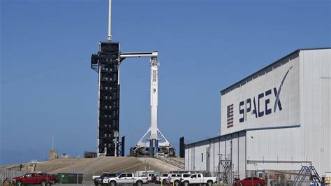 S­p­a­c­e­X­,­ ­A­s­t­r­o­n­o­m­i­y­i­ ­S­e­k­t­e­y­e­ ­U­ğ­r­a­t­a­c­a­ğ­ı­ ­E­n­d­i­ş­e­l­e­r­i­n­i­ ­O­r­t­a­d­a­n­ ­K­a­l­d­ı­r­a­n­ ­B­i­r­ ­A­n­l­a­ş­m­a­y­a­ ­İ­m­z­a­ ­A­t­t­ı­